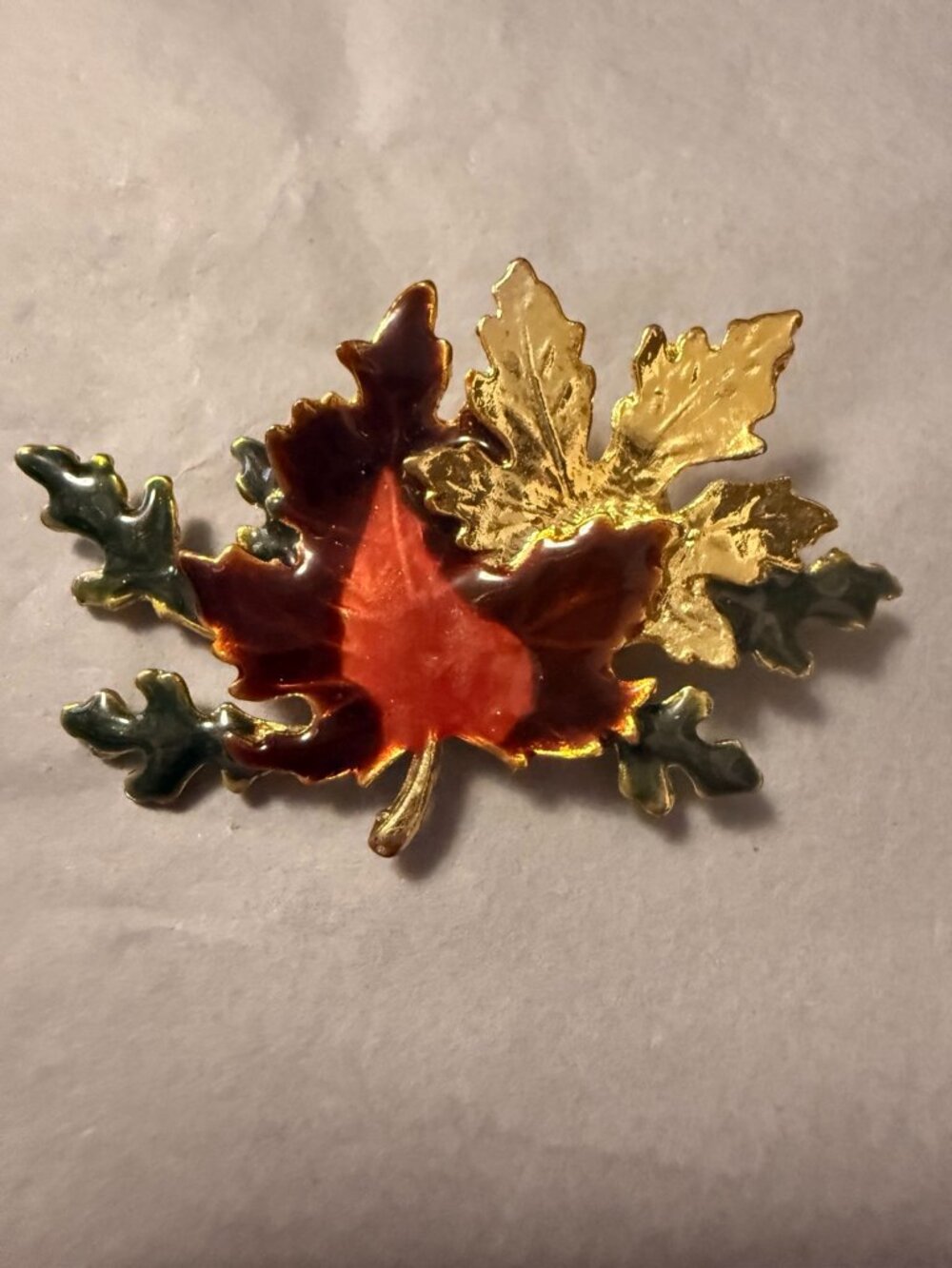 Vintage Style Fall Autumn Maple Leaf Brooch Red Green Enamel Gold Tone Pin